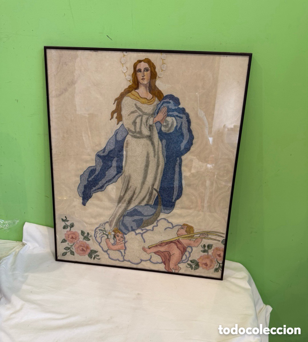 Antig&uuml;edades: Virgen Bordada Sobre Seda Relieve Principios Siglo XX Marco Original