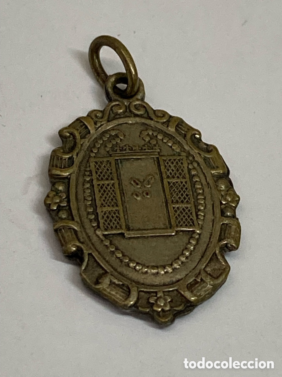 Antig&uuml;edades: Medalla de metal religiosa C610