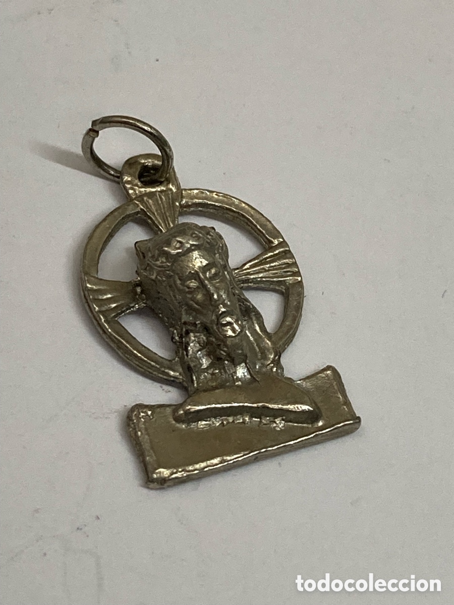 Antig&uuml;edades: Medalla de metal religiosa C610