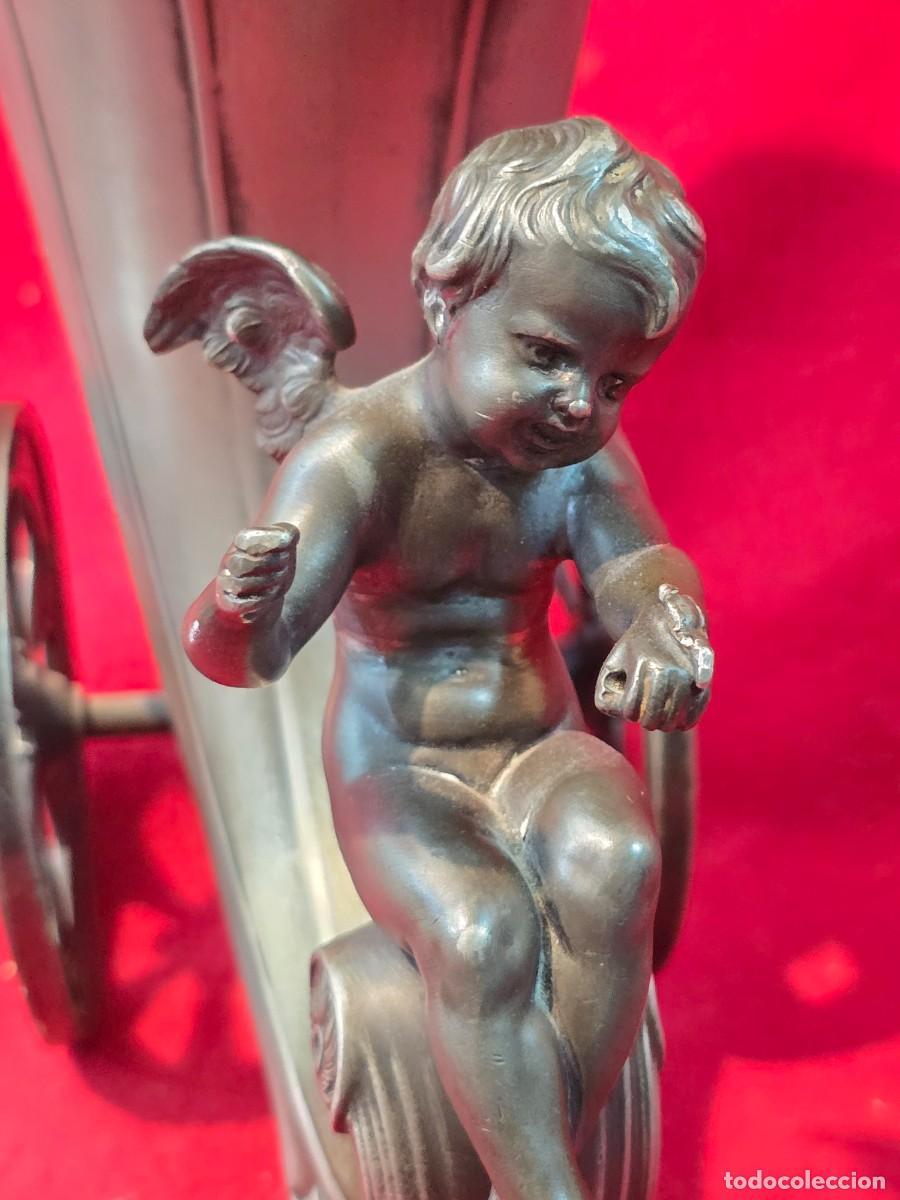 Antig&uuml;edades: ANTIGUO JARRON DE METAL FORMA DE CARRUAJE - Foto 15