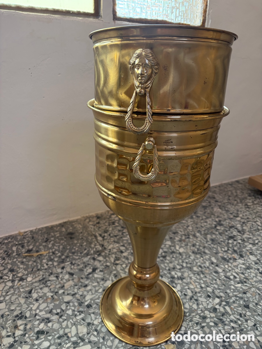 Antig&uuml;edades: 2 maceteros de lat&oacute;n de dos alturas - Foto 13