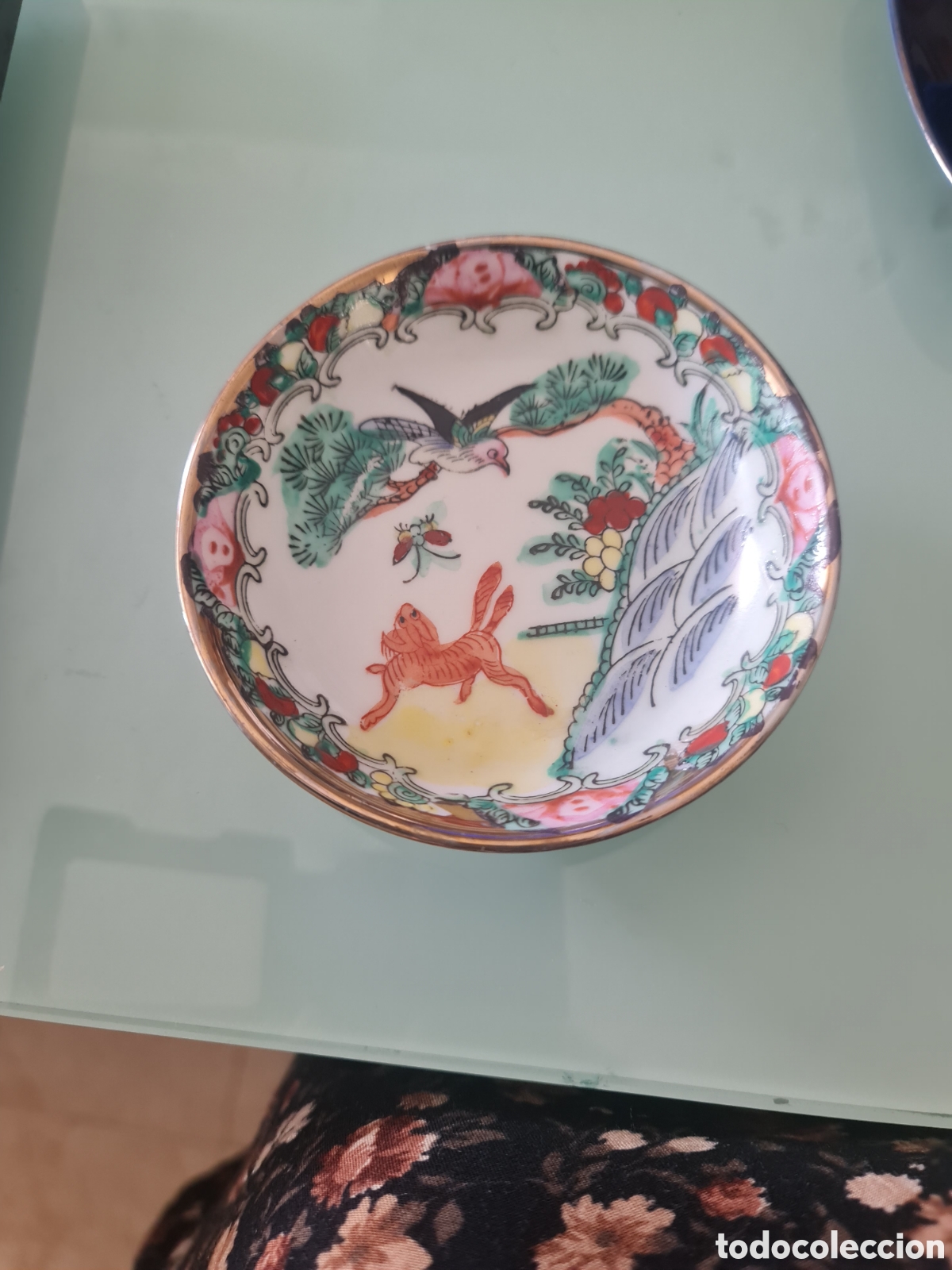 Antig&uuml;edades: Antiguo Plato de Porcelana &rdquo;Famille Rose&rdquo; &ndash; Sello Qianlong &ndash; Colecci&oacute;n Privada