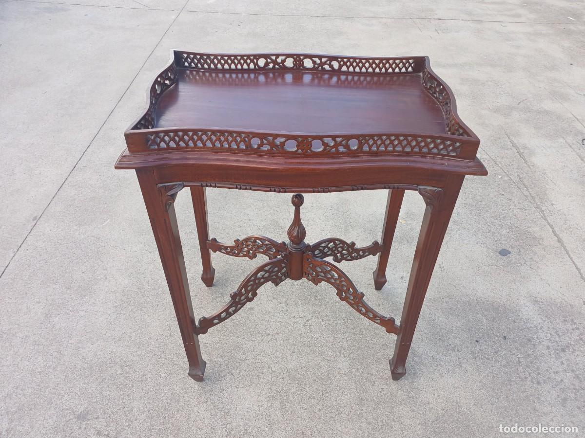 Antig&uuml;edades: Mesa sntigua ingles sntiyua