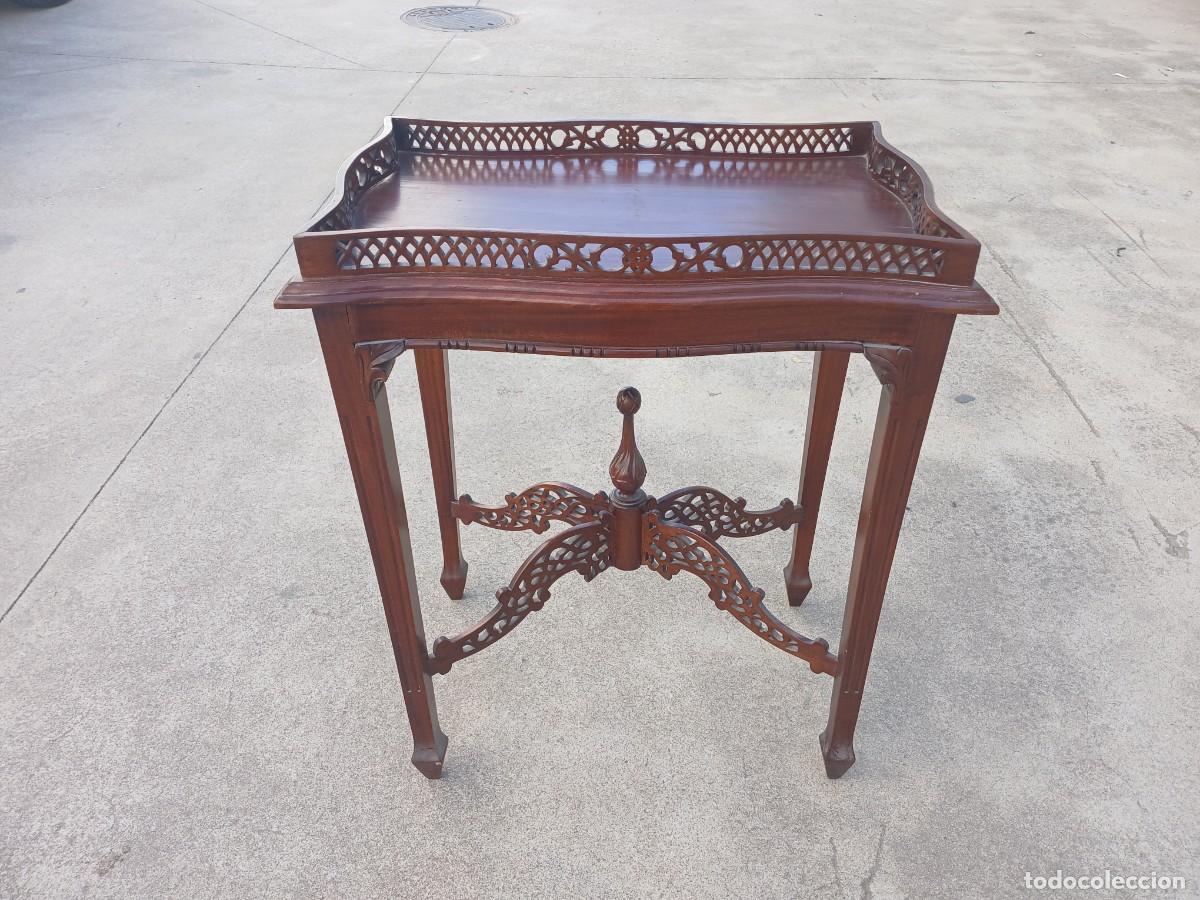 Antig&uuml;edades: Mesa sntigua ingles sntiyua