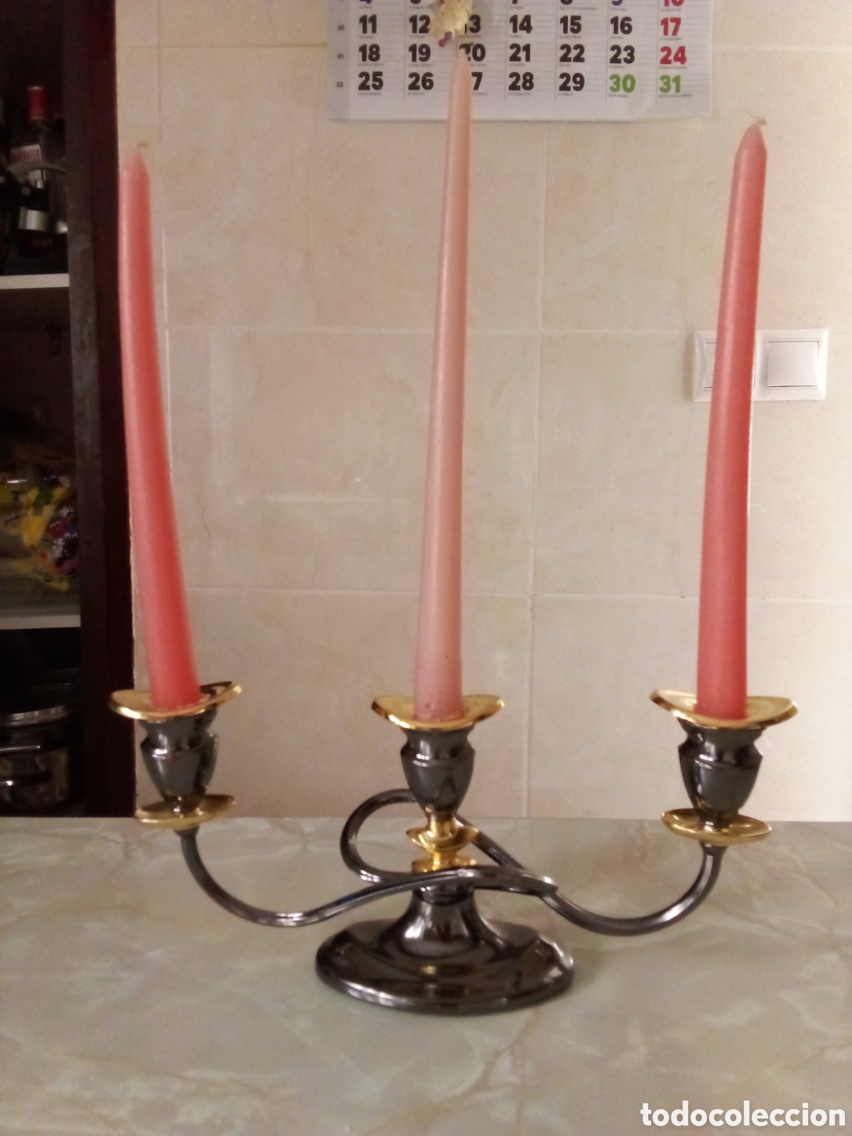 Antig&uuml;edades: Elegante Candelabro Vintage de 3 Brazos - Metal Plateado y Dorado