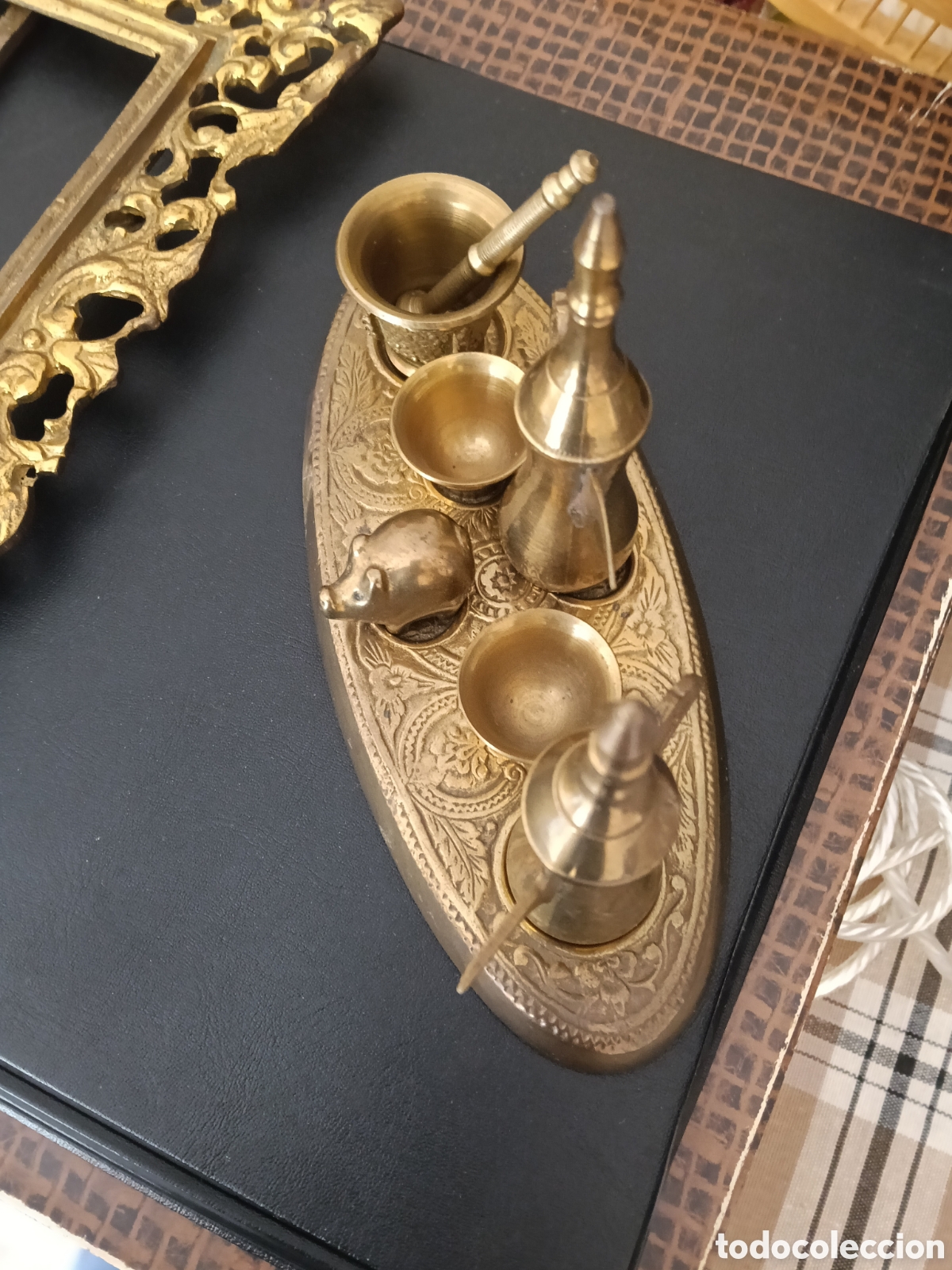 Antig&uuml;edades: Bandeja y peque&ntilde;os bronces - Foto 1