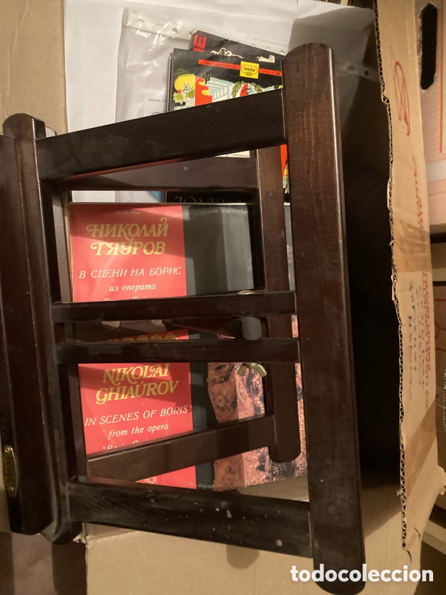 Antiques: Vendo Atril de madera noble para leer mejor los libros