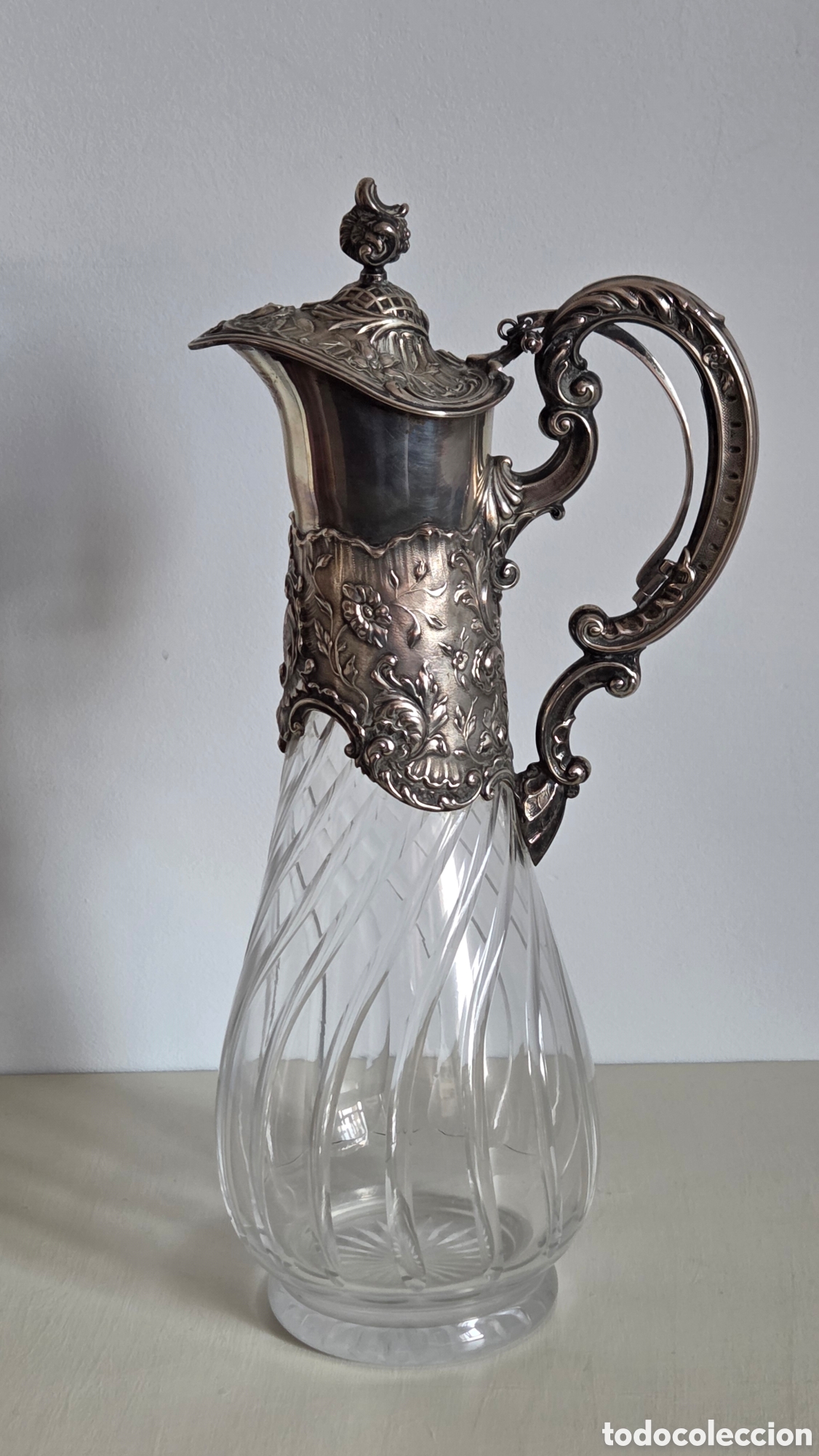 Antig&uuml;edades: Jarra clarete Hugo Shaper .800 plata