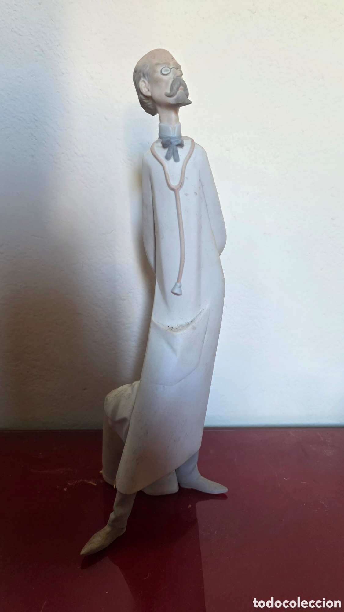 Antig&uuml;edades: Figura m&eacute;dico porcelana Lladr&oacute;