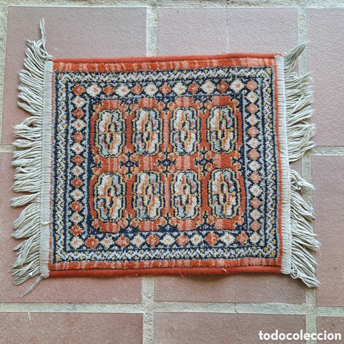 Antig&uuml;edades: MINI ALFOMBRA DESCALZADORA 40x36