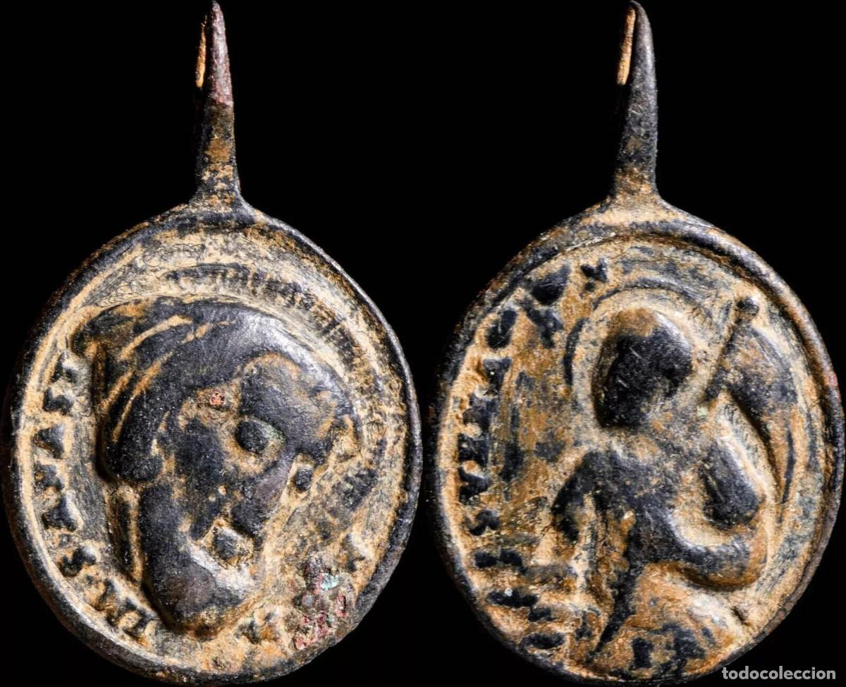 Antiques: Medalla Siglos XVI-XVII, S. Anastasio / S. Venancio- 25x16 mm.