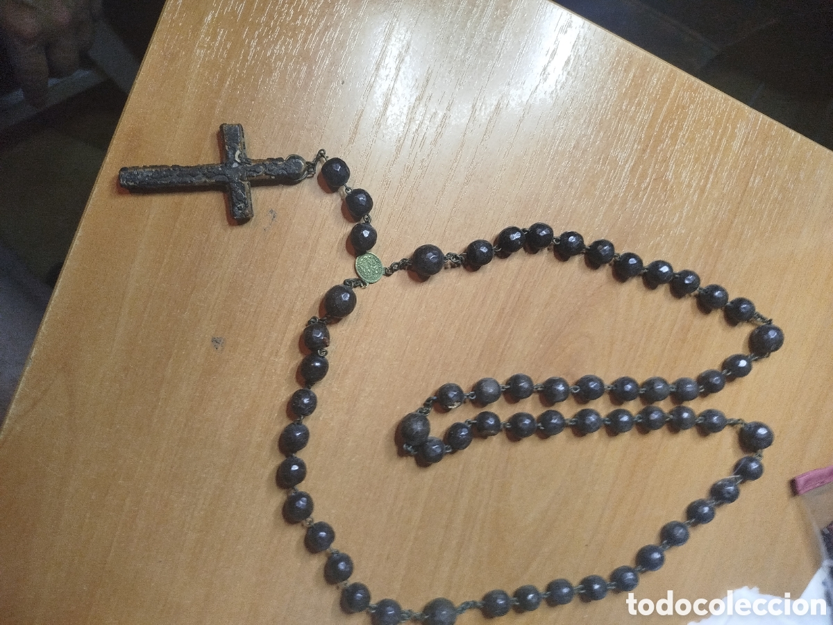 Antig&uuml;edades: Rosario antiguo de madera. Rosario de cuentas de madera