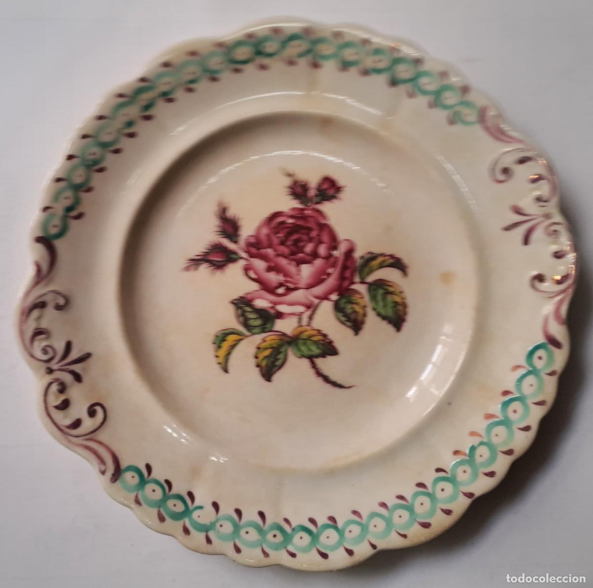 Antig&uuml;edades: PLATO DE CERAMICA VITAGE CON DISE&Ntilde;O FLORAL Y BORDES CON DETALLES VERDES. PLATO-352