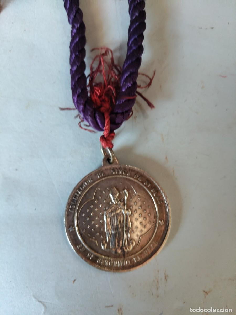 Antig&uuml;edades: Antigua medalla Asociaci&oacute;n de ni&ntilde;os de San Blas, San Geronimo el Real