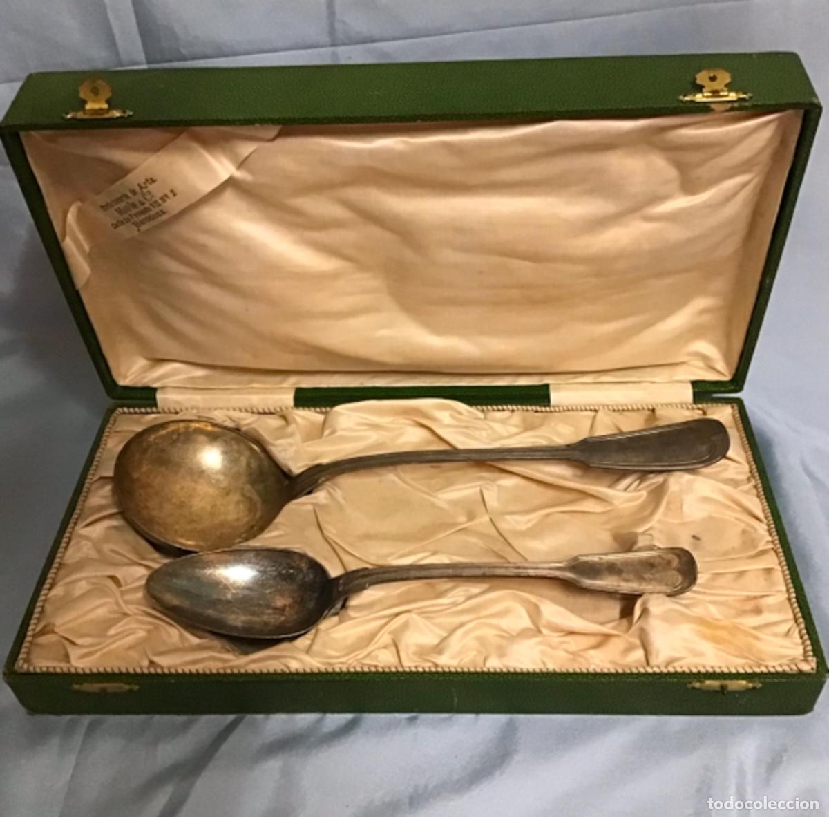 Antig&uuml;edades: JUEGO DE CUCHAR&Oacute;N Y CUCHARA PARA SERVIR - Foto 1