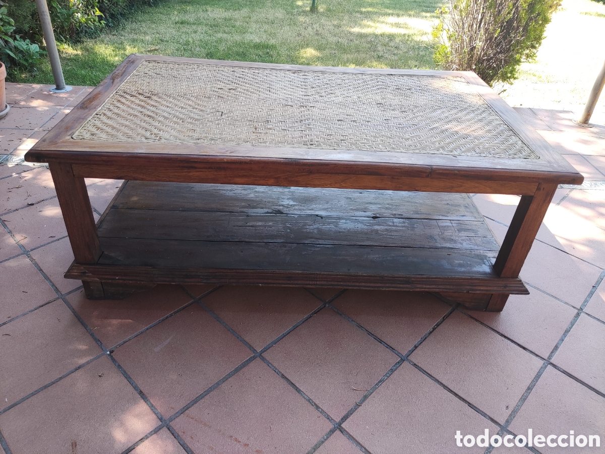Antig&uuml;edades: Mesa centro madera mimbre estilo r&uacute;stico y muy decorativa. Ideal como mesa centro, mesa baja, mesa a