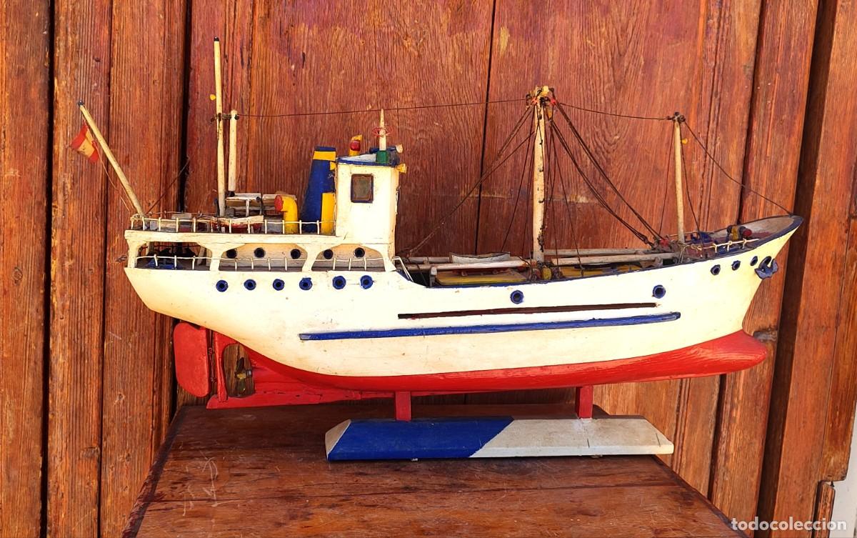 Antig&uuml;edades: Barco artesanal realizado por carpintero de rivera. PIEZA UNICA