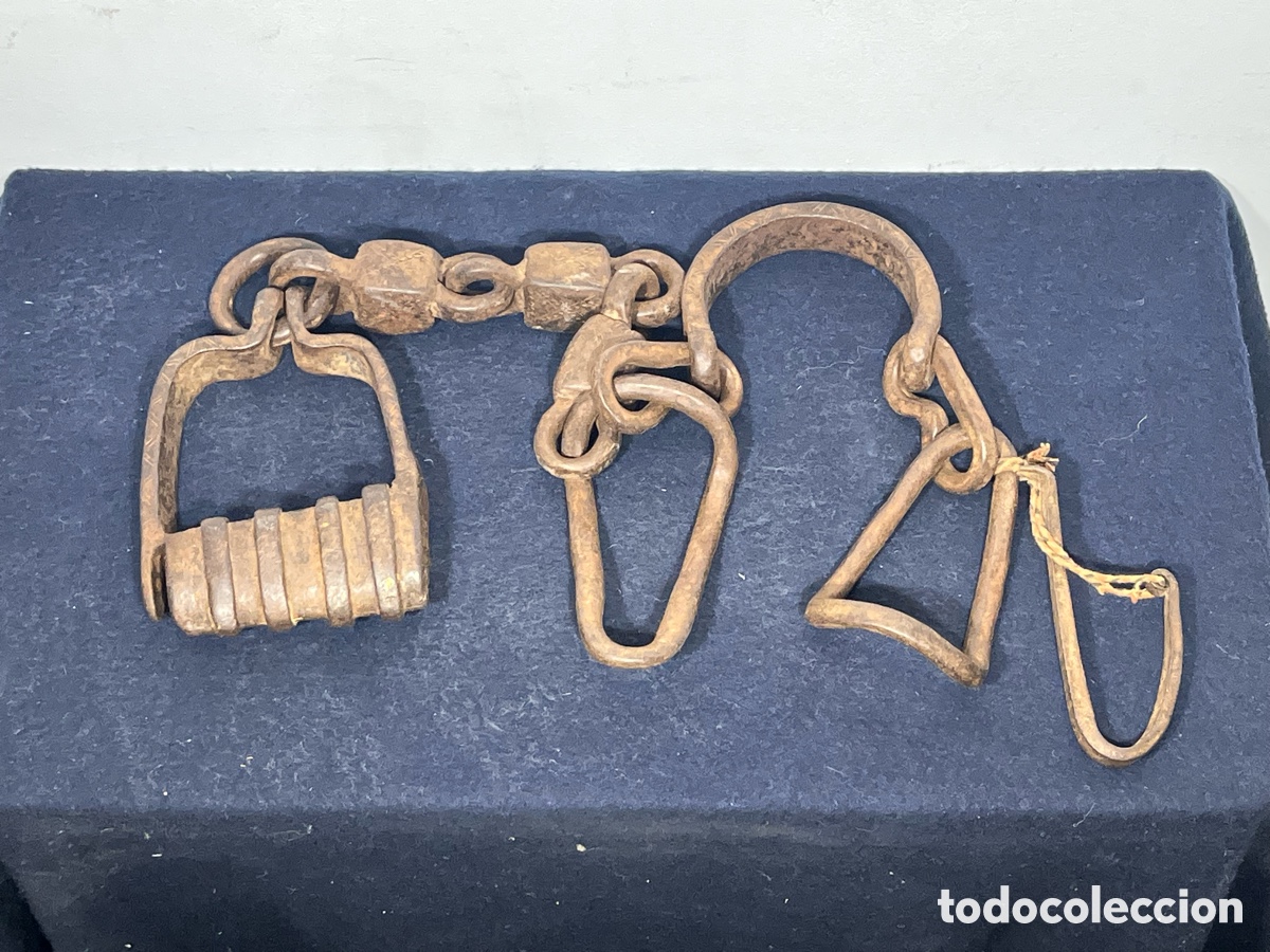 Antig&uuml;edades: Antiguos Grilletes o Candado de Hierro Forjado