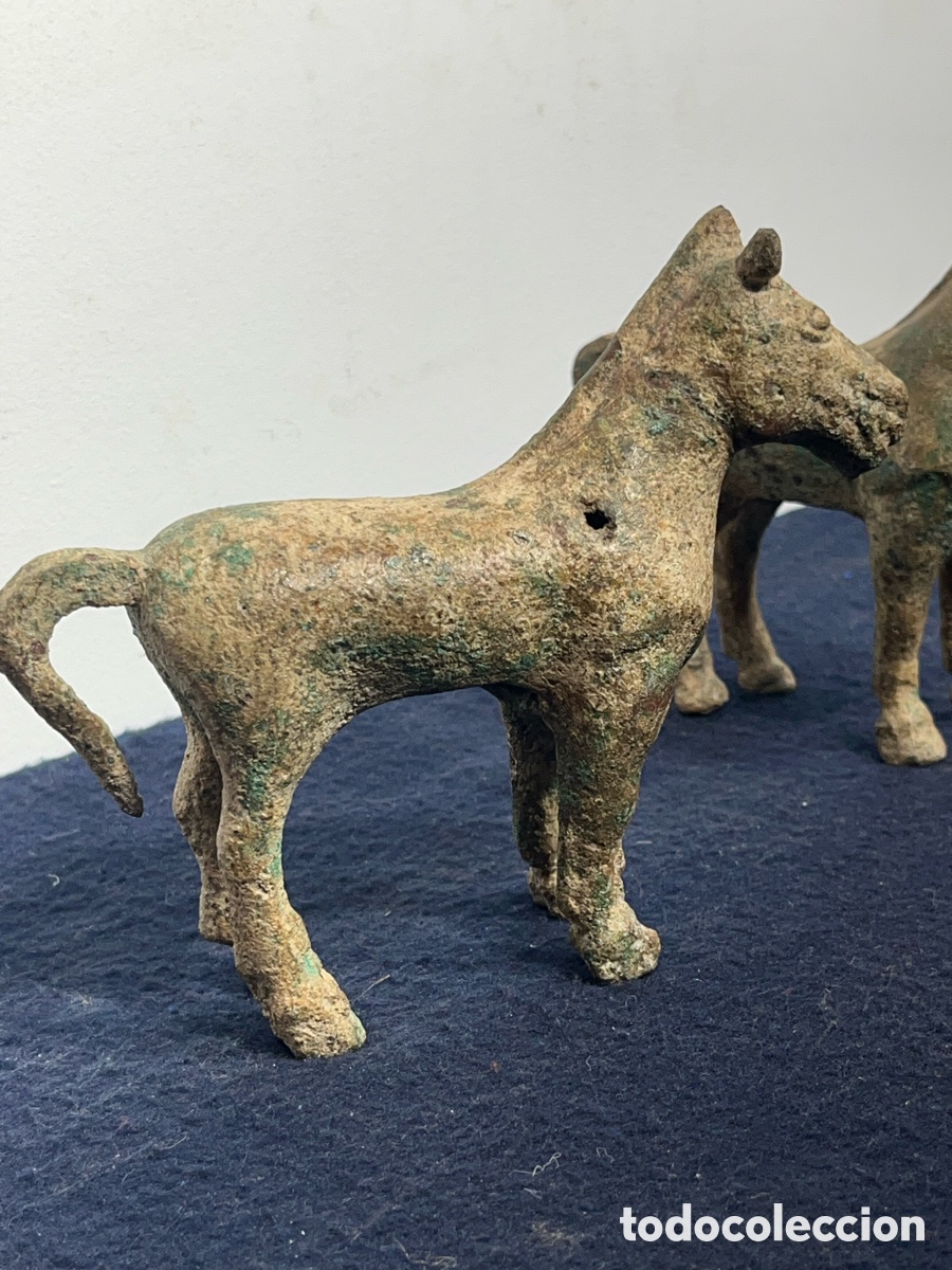 Antig&uuml;edades: Pareja de Caballos de Bronce Chinos. A/J - Foto 2