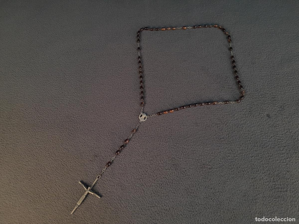 Oggetti Antichi: R-472. ROSARIO DE DEVOCI&Oacute;N CON CUENTAS DE MADERA PULIDA Y MEDALLA MARIANA. FINALES S.XX