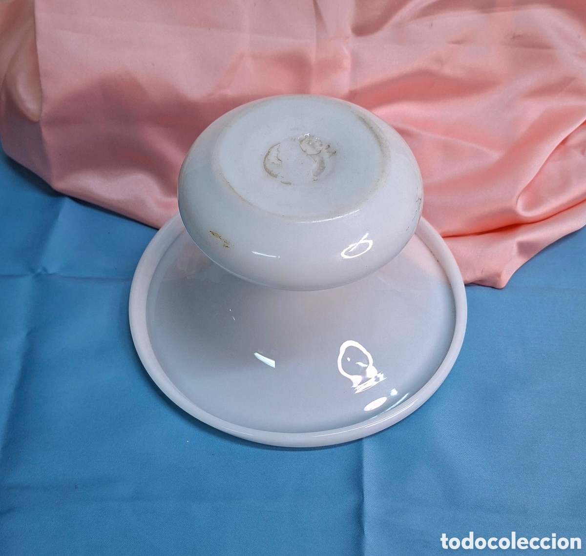 Antig&uuml;edades: Escupidera de opalina blanca del siglo XIX - Foto 11