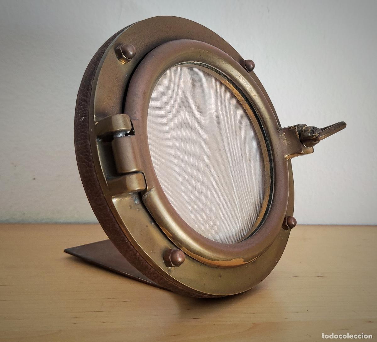 Antig&uuml;edades: ANTIGUO MARCO DE FOTOS FORMA OJO DE BUEY EN BRONCE Y PIEL - ART DEC&Oacute; - 15 CM DIAMETRO