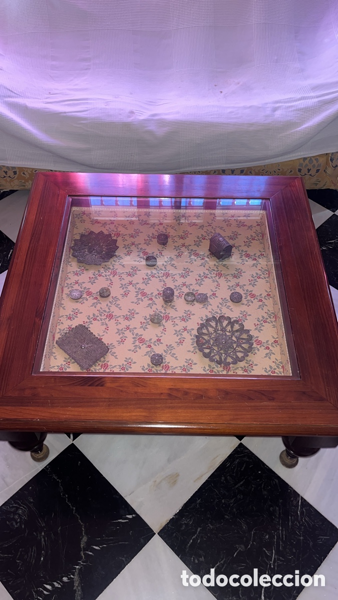 Antig&uuml;edades: Mesas de Sal&oacute;n madera maciza.