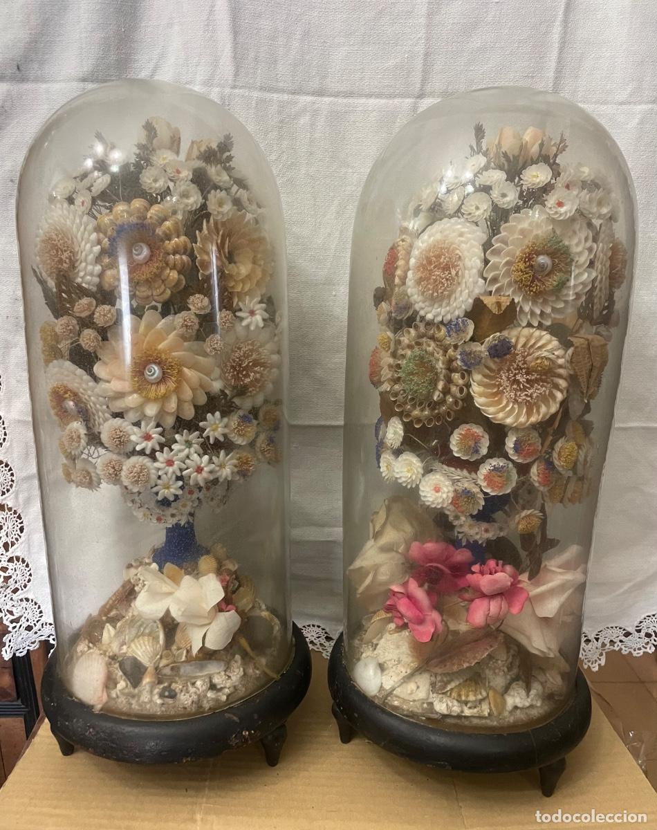 Antig&uuml;edades: PAREJA DE FANALES O GLOBOS ISABELINOS MITAD S. XIX CRISTAL SOPLADO , CON JARRONES Y DIFERENTES FLOR