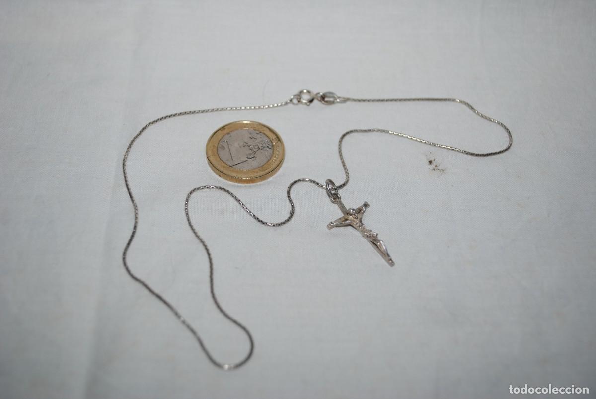 Antig&uuml;edades: CADENA Y CRUCIFIJO DE PLATA . - Foto 2