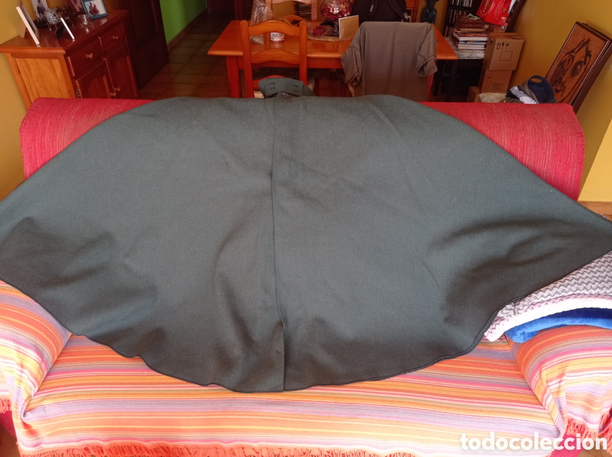 Antig&uuml;edades: ANTIGUA CAPA GUARDIA CIVIL