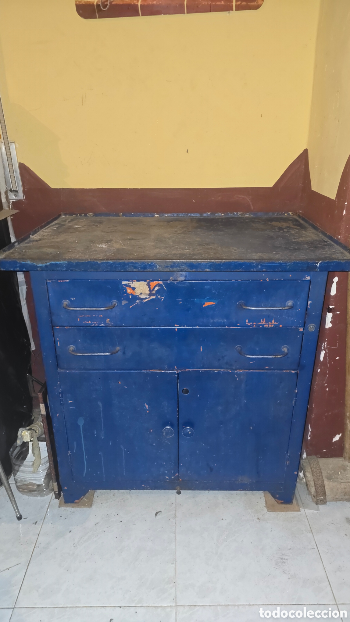 Antig&uuml;edades: Mesa de taller de hierro azul