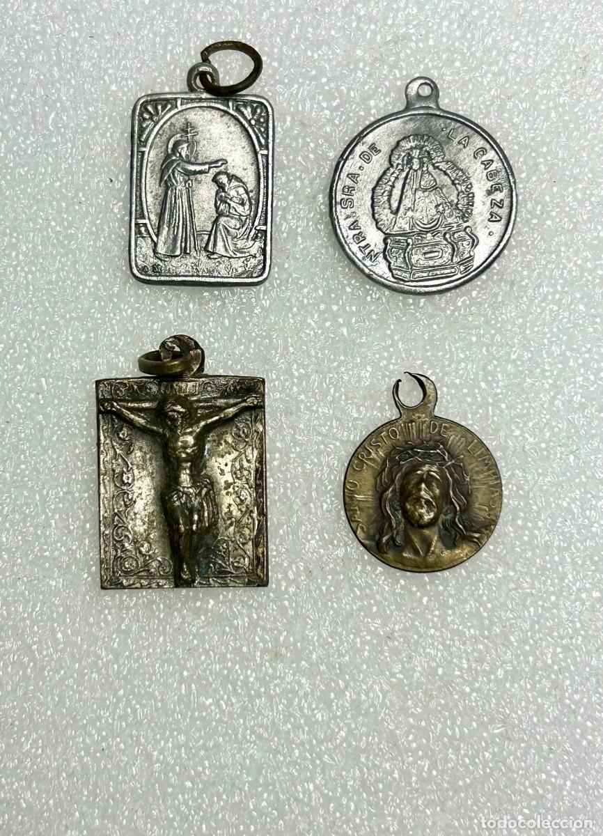 Antig&uuml;edades: 4028.Lote de 4 medallas religiosas antiguas