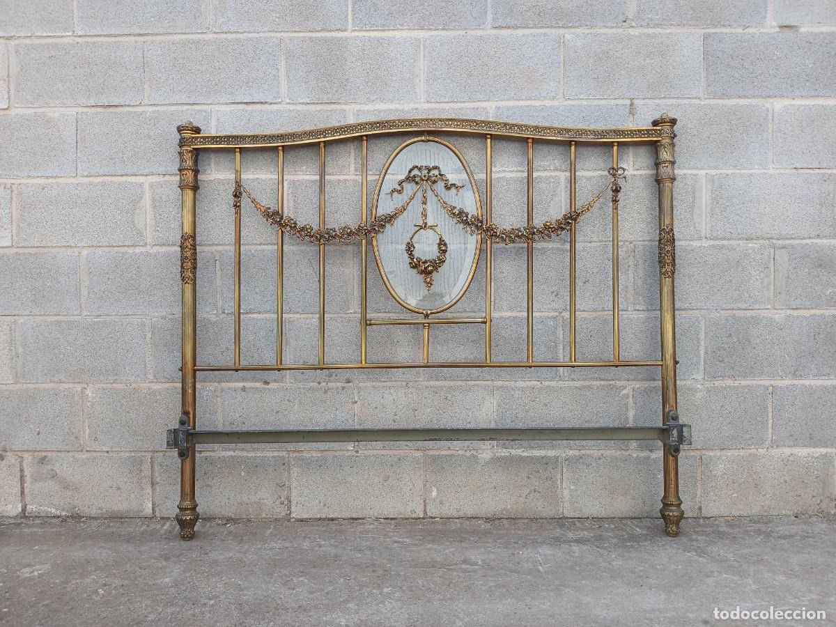 Antig&uuml;edades: Cabecero antiguo bronce Luis XVI
