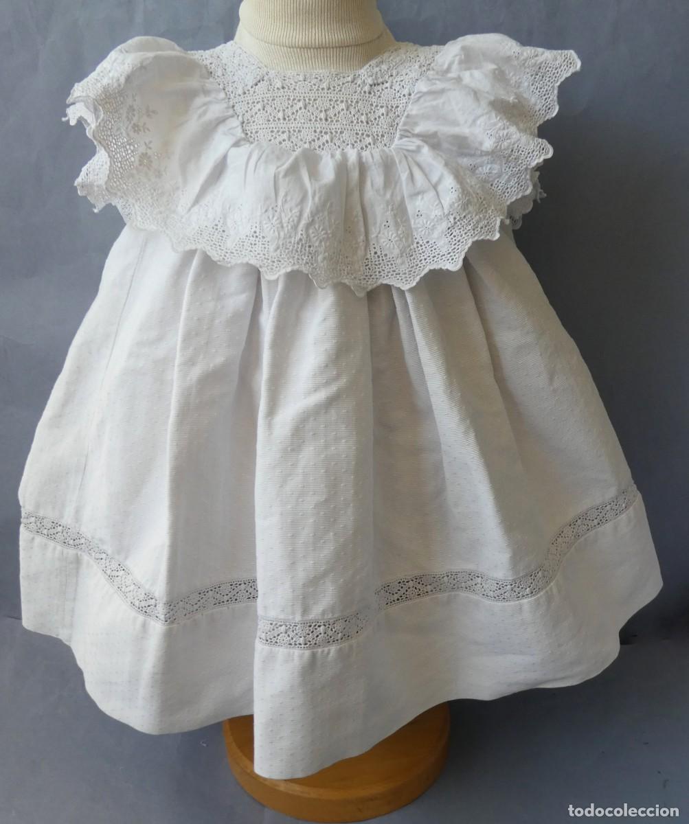 Antig&uuml;edades: ANTIGUO VESTIDO CON ENCAJE PARA NI&Ntilde;A O MU&Ntilde;ECA PRIMERA MITAD S.XX