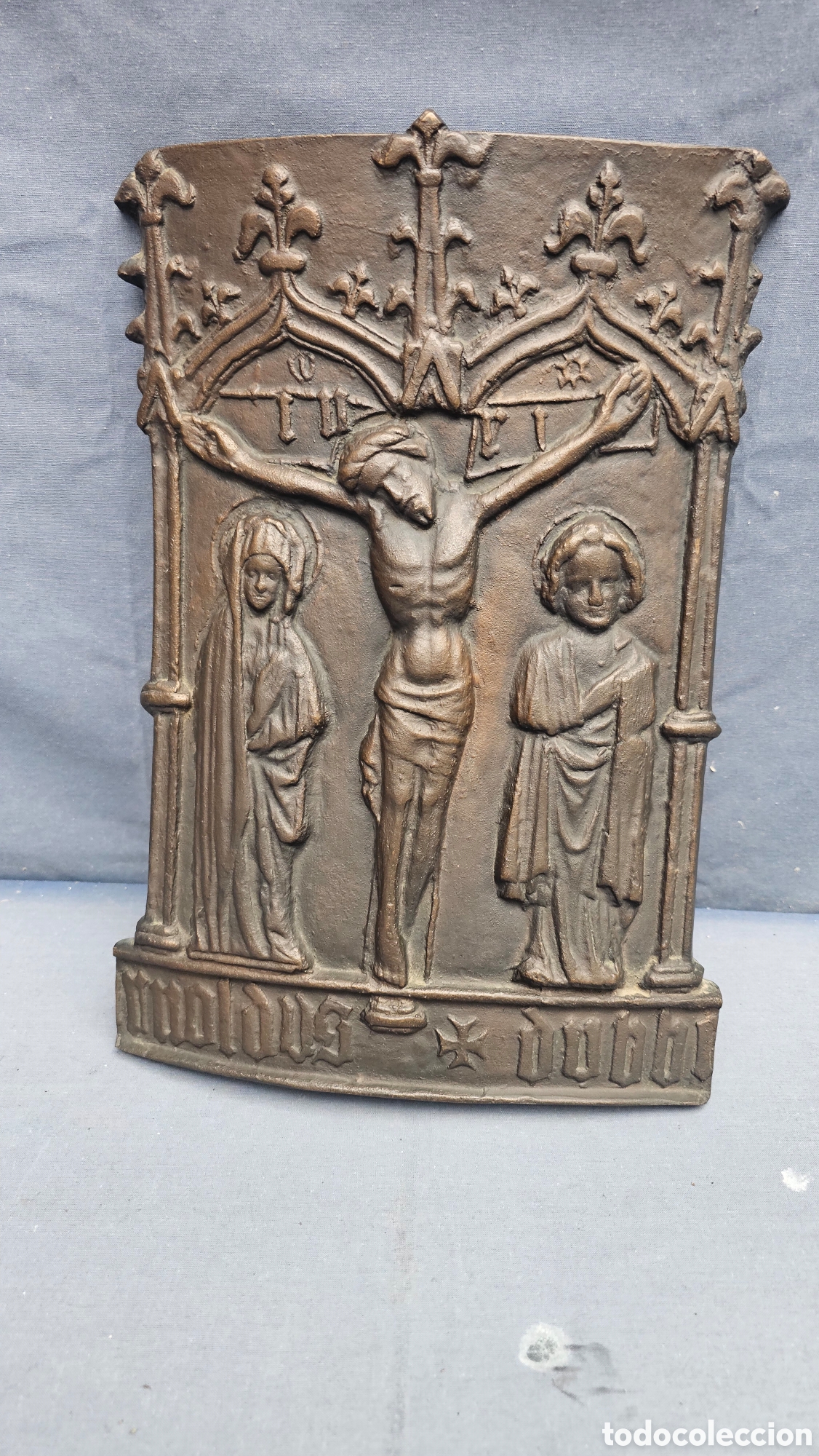 Antig&uuml;edades: Vacaciones de bronce fundido estilo neogotico