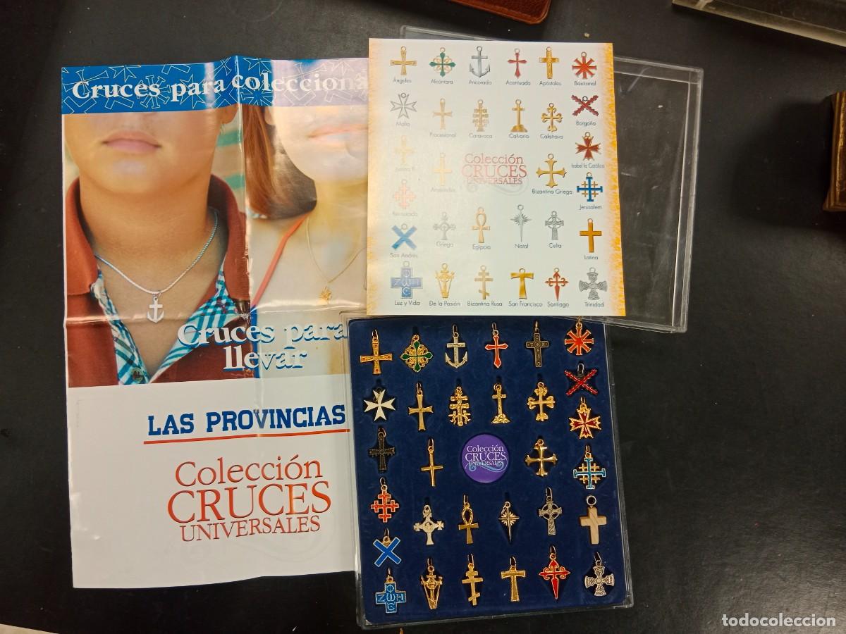 Antig&uuml;edades: LAS PROVINCIAS - COLECCION DE 30 CRUCES UNIVERSALES , INCLUYE CAJA ESTUCHE DE METACRILATO ORIGINAL