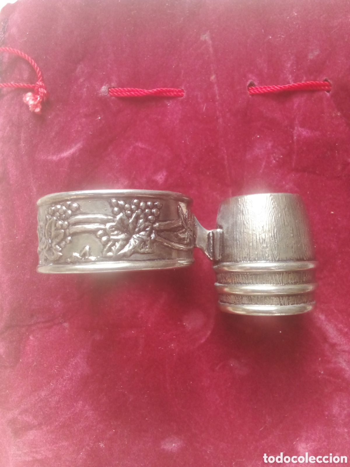 Antig&uuml;edades: Anillo dedal vintage coleccionable (con relieve floral)