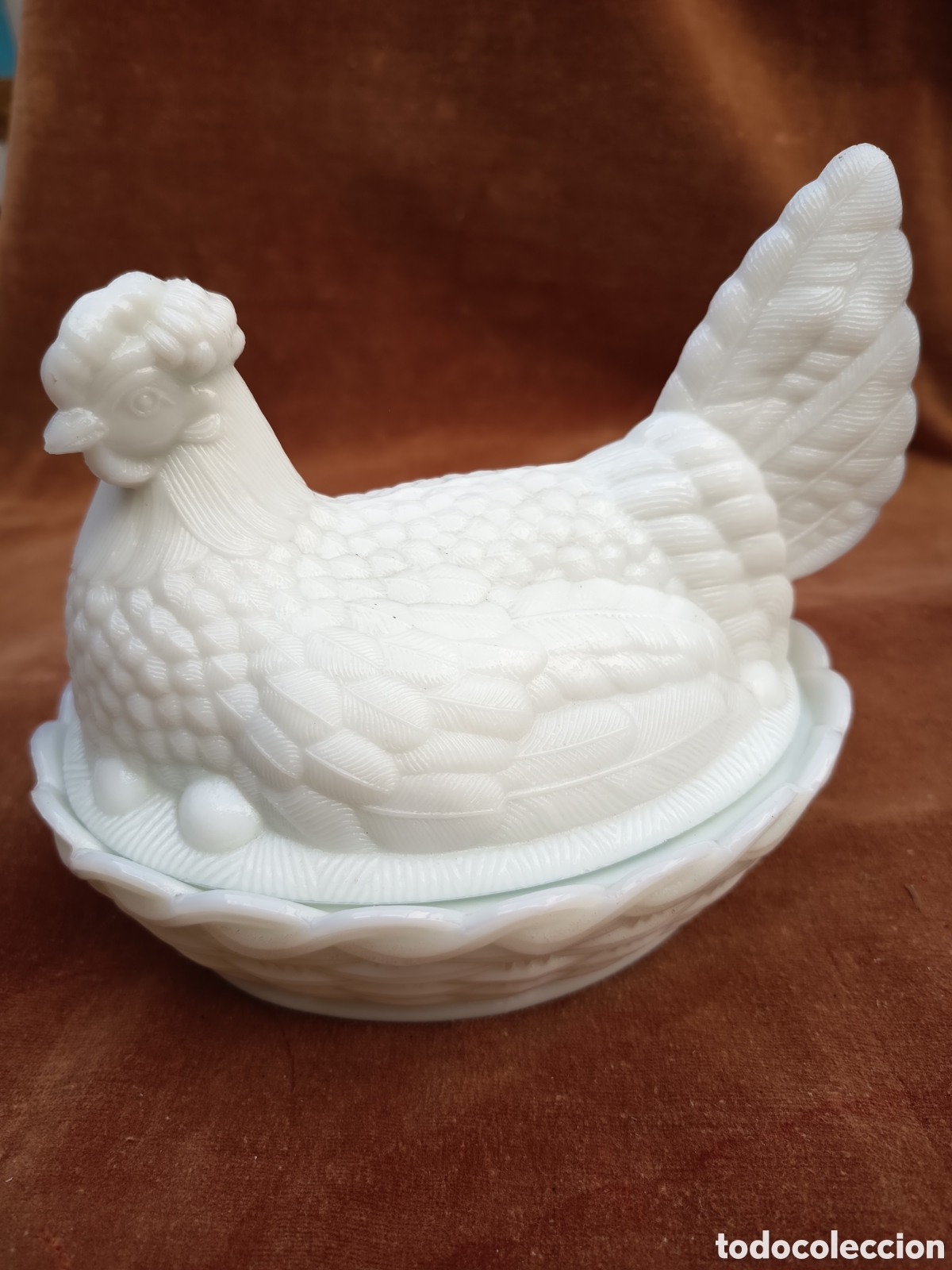 Antig&uuml;edades: Gallina opalina blanca bombonera huevera