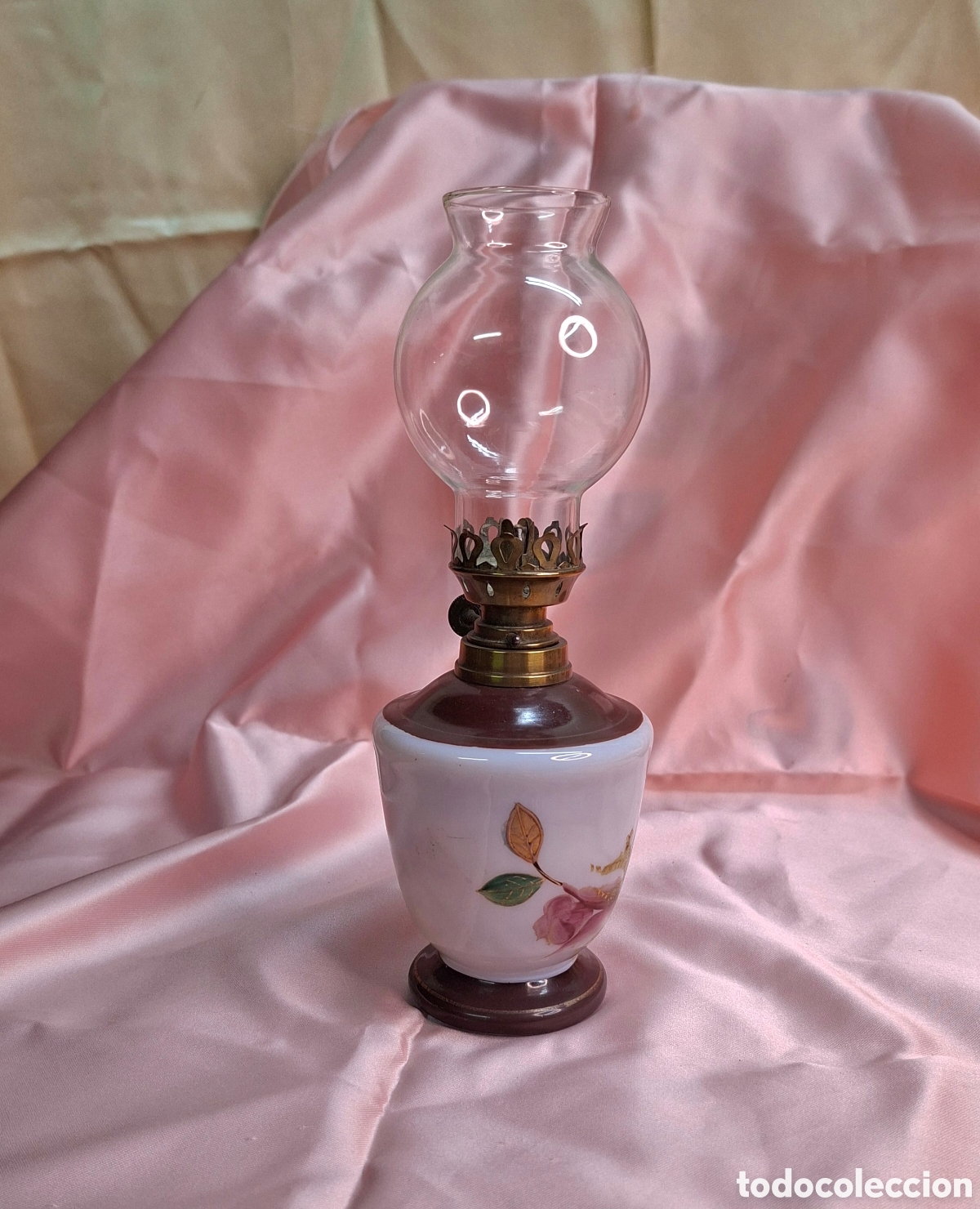 Antig&uuml;edades: Quinqu&eacute; de opalina con detalles en lat&oacute;n dorado - Foto 9