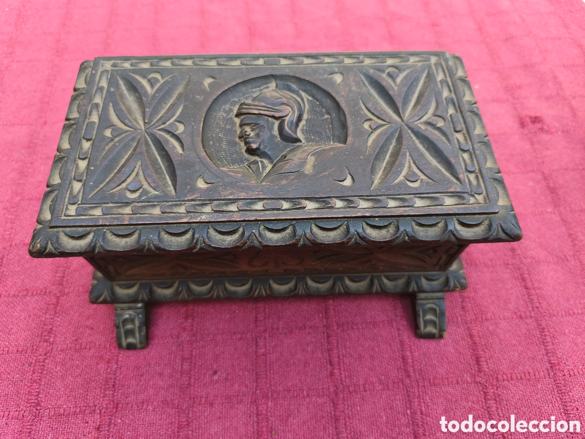 Antig&uuml;edades: CAJA ANTIGUA DE MADERA TALLADA ESTILO&iquest;BARROCA O RENACENTISTA? MITAD DEL SIGLO PASADO? PARA JOYERO...