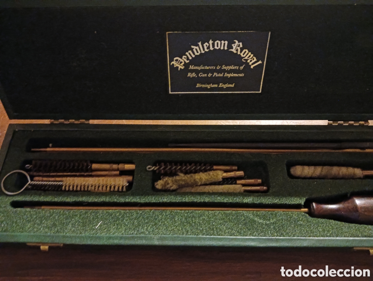Antig&uuml;edades: Caja para limpieza de rifles de caza y pistolas