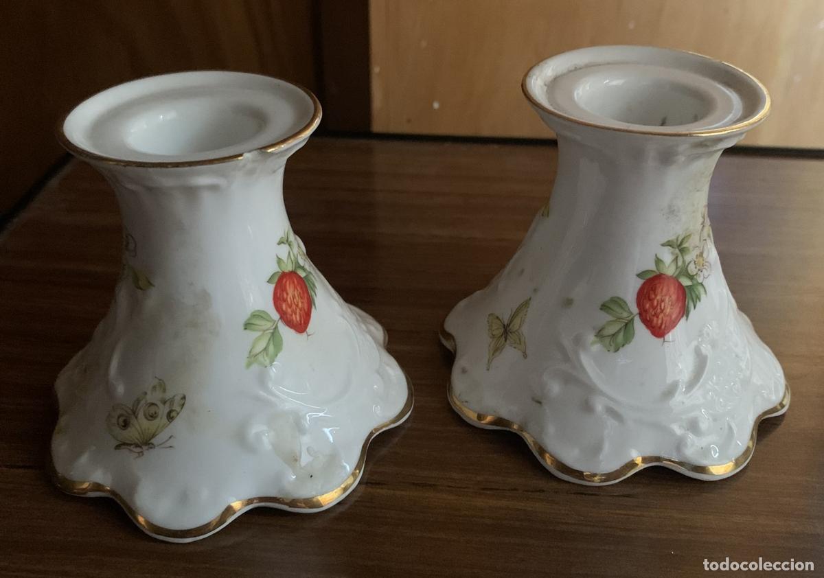Antig&uuml;edades: Pareja Candelabros Queen's Virginia Strawberry - Fine Bone China - England - Queen's