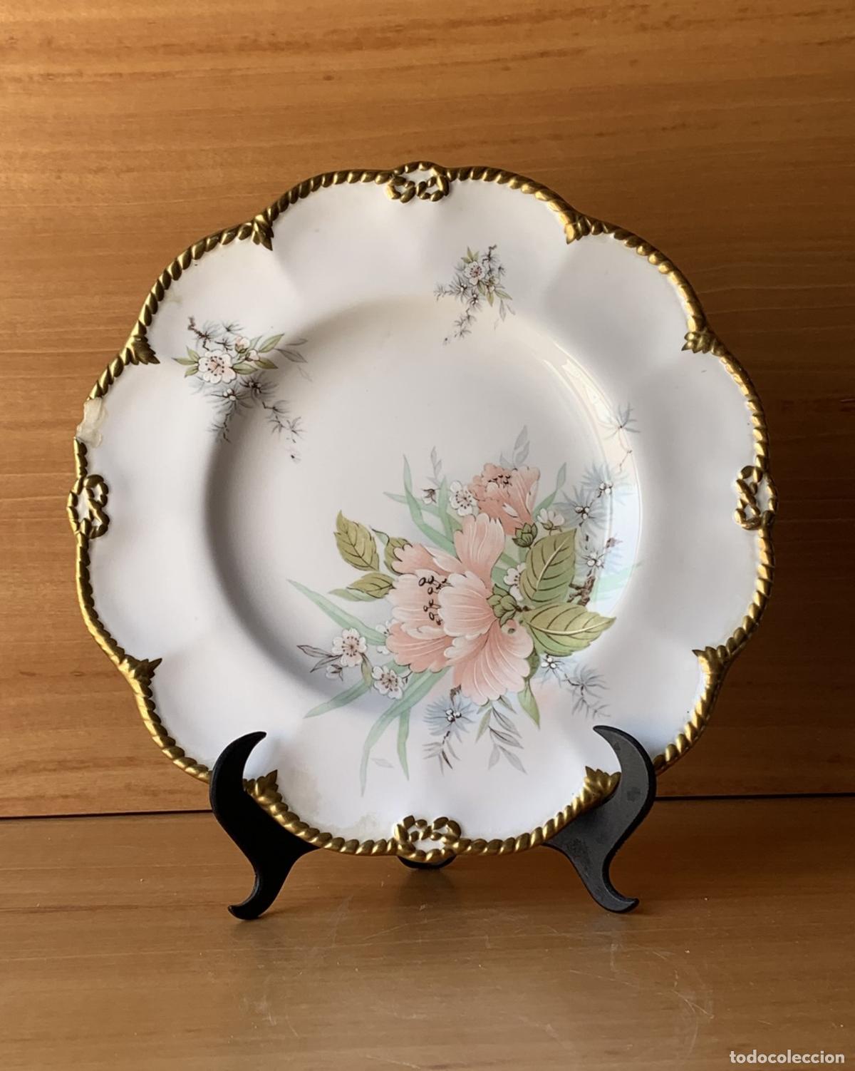 Antig&uuml;edades: Plato de Porcelana de Gabinete / Decorativo - Estilo Rom&aacute;ntico Malmaison - Decoraci&oacute;n Floral y Borde