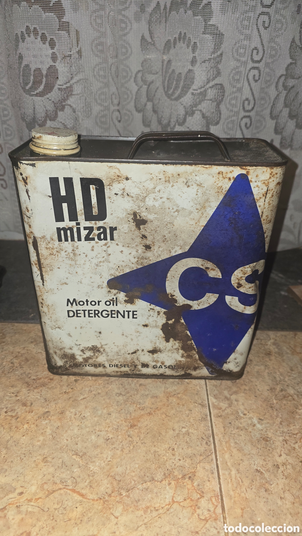 Antig&uuml;edades: Antigua lata de aceite de 5 litros de la petrolera CS