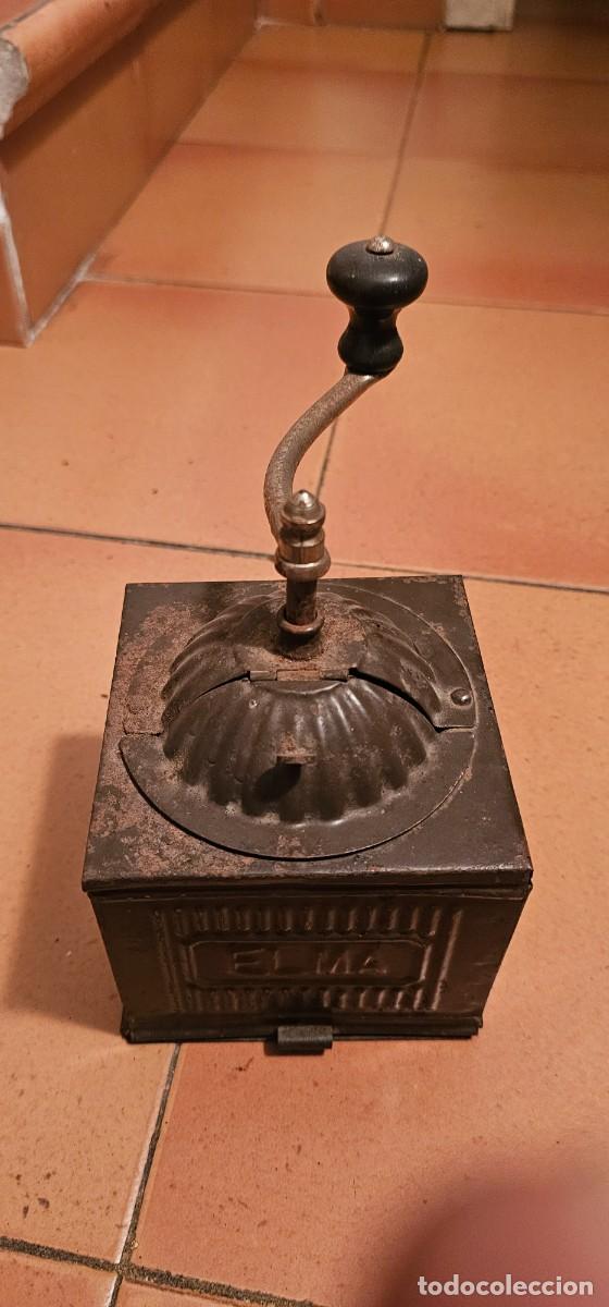 Antig&uuml;edades: Muy antiguo molinillo de cafe hierro