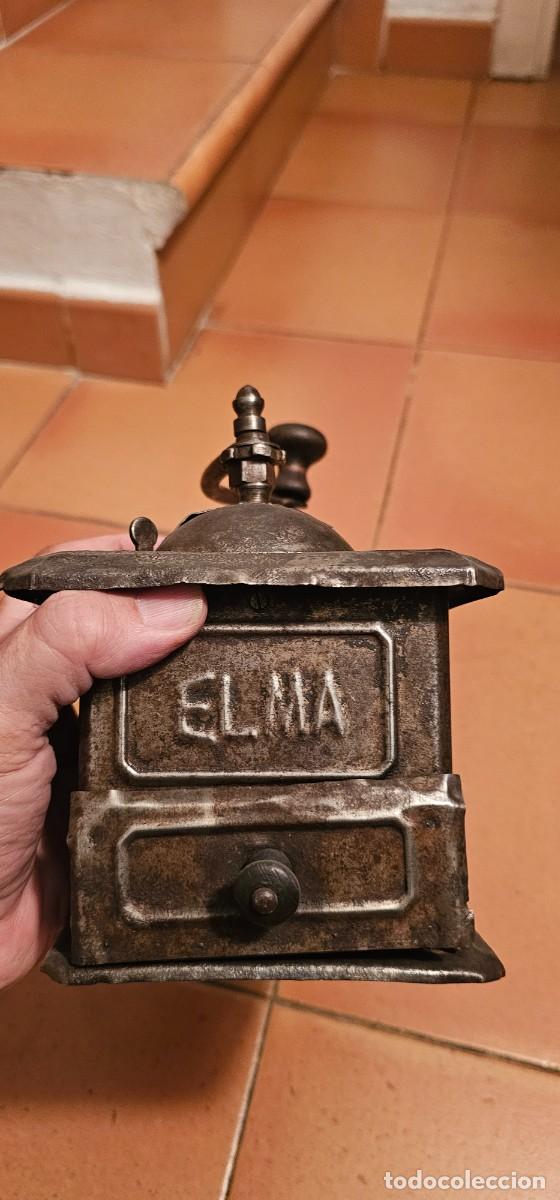 Antig&uuml;edades: Muy antiguo molinillo de cafe hierro - Foto 2
