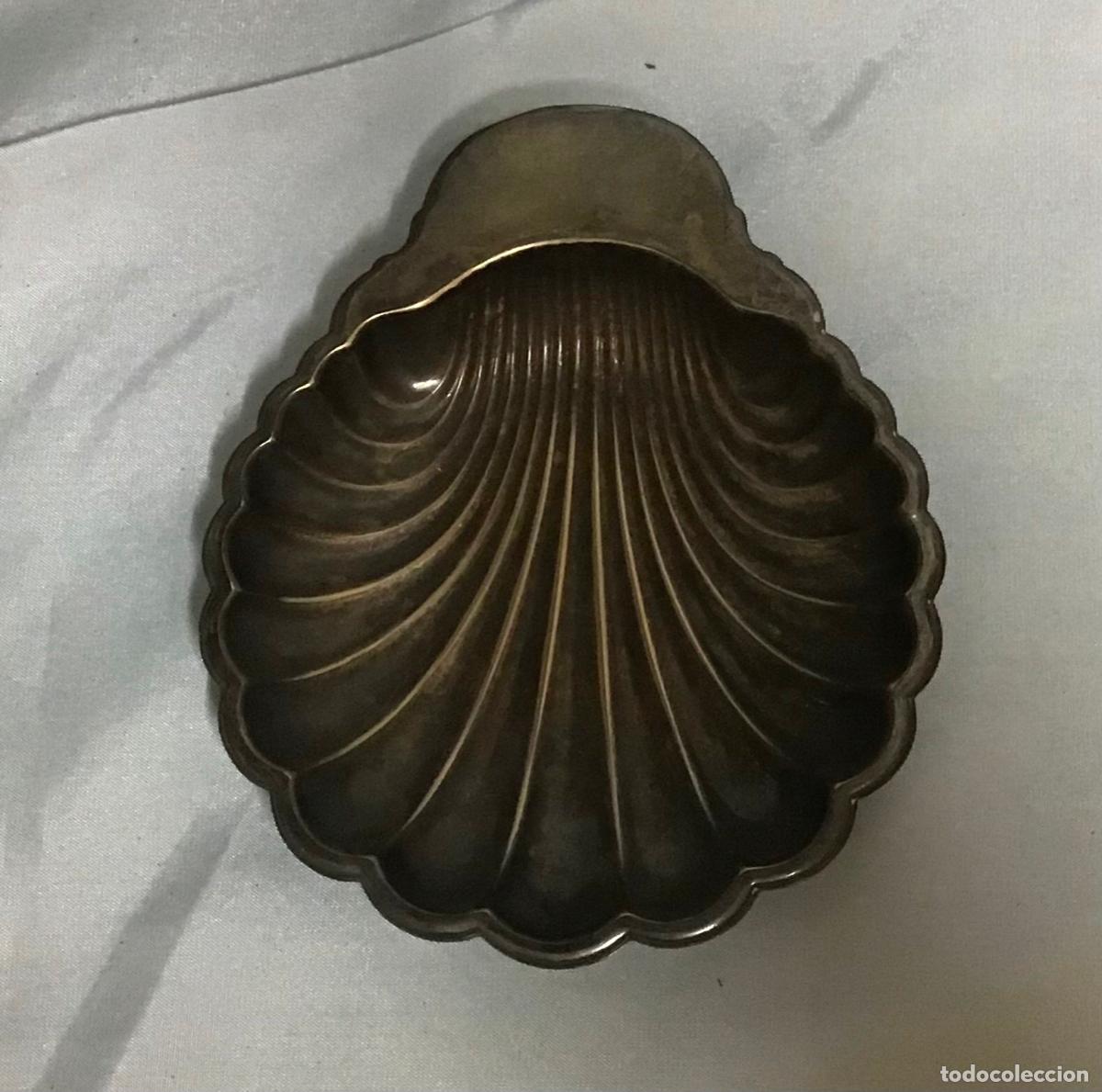 Antig&uuml;edades: CONCHA PLATEADA PARA BAUTIZOS