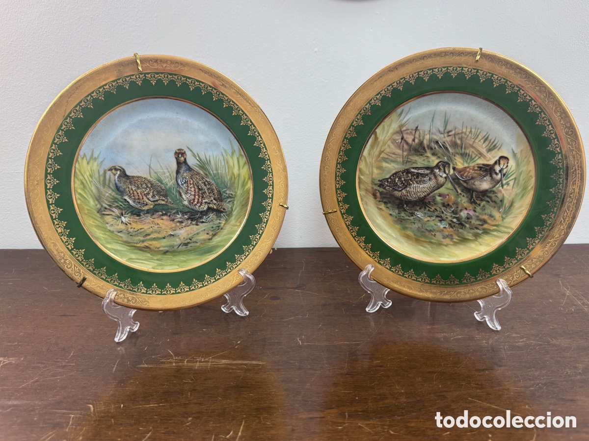 Antig&uuml;edades: Pareja platos Limoges Francia Peint Main aves caza pintados mano oro verde vintage