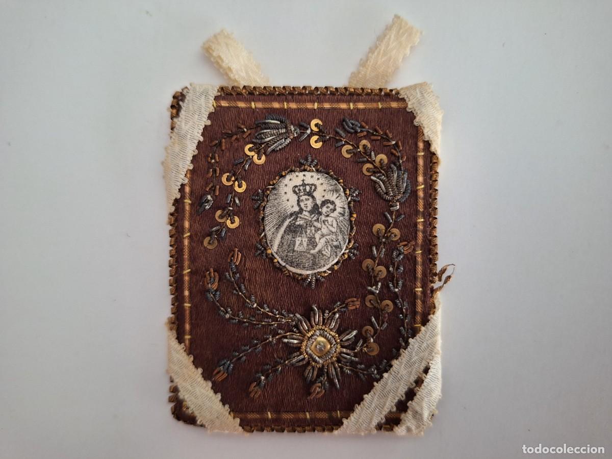 Antig&uuml;edades: ANTIGUO ESCAPULARIO VIRGEN DEL CARMEN RV MEDIANO MIDE 6,2 X 4,9 CM.