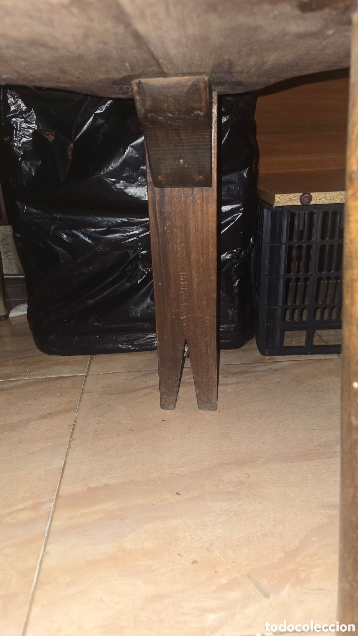 Antig&uuml;edades: Antigua silla paridera de madera maciza - Foto 7